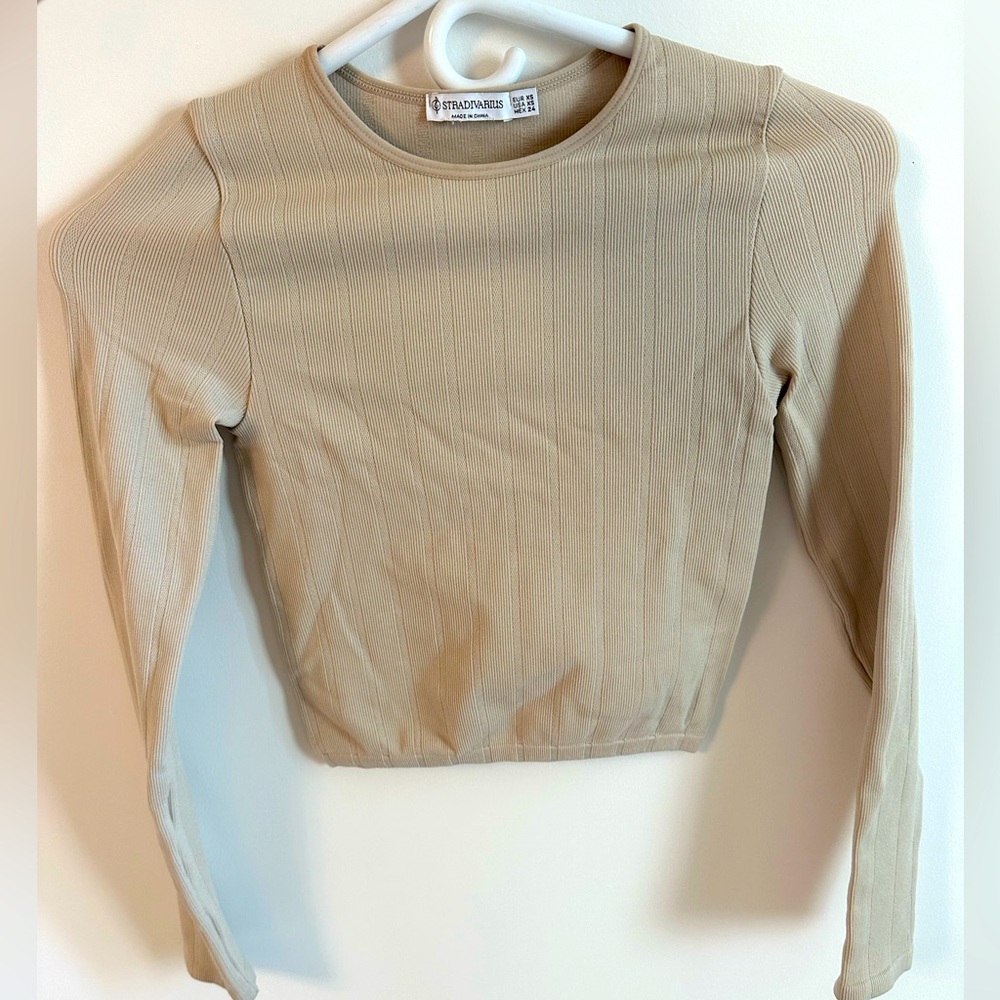 XS Tan ribbed long sleeve.